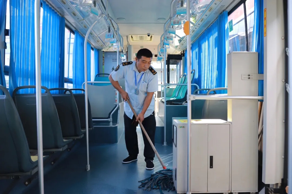 鐘建平